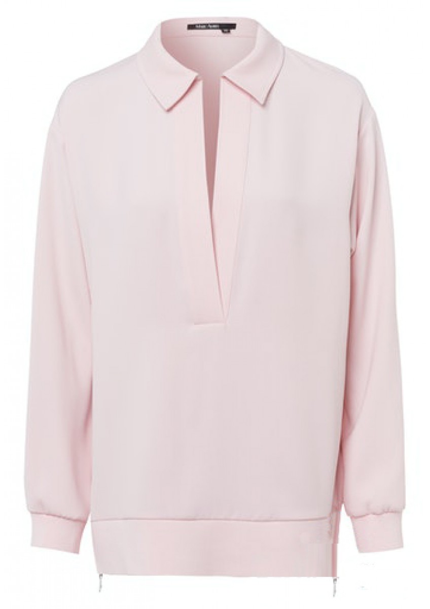 Женская светло-розовая блузка