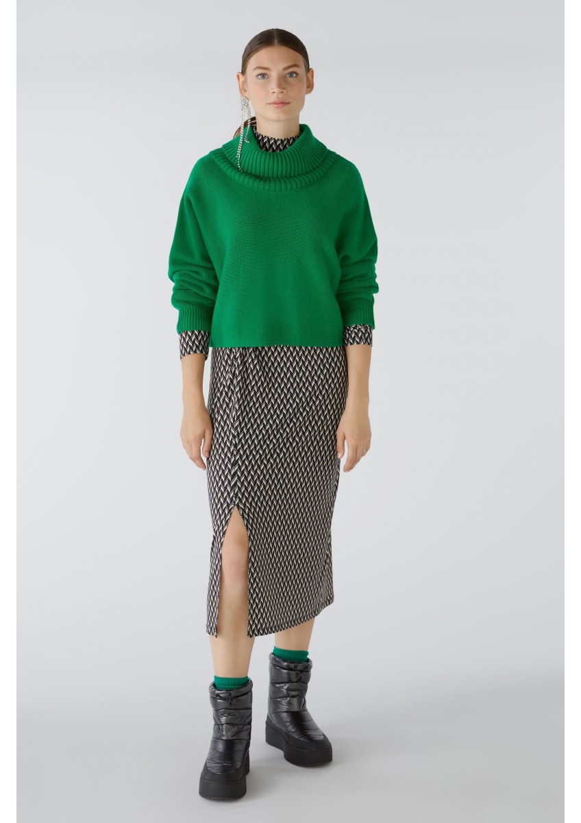 Женский зеленый свитер