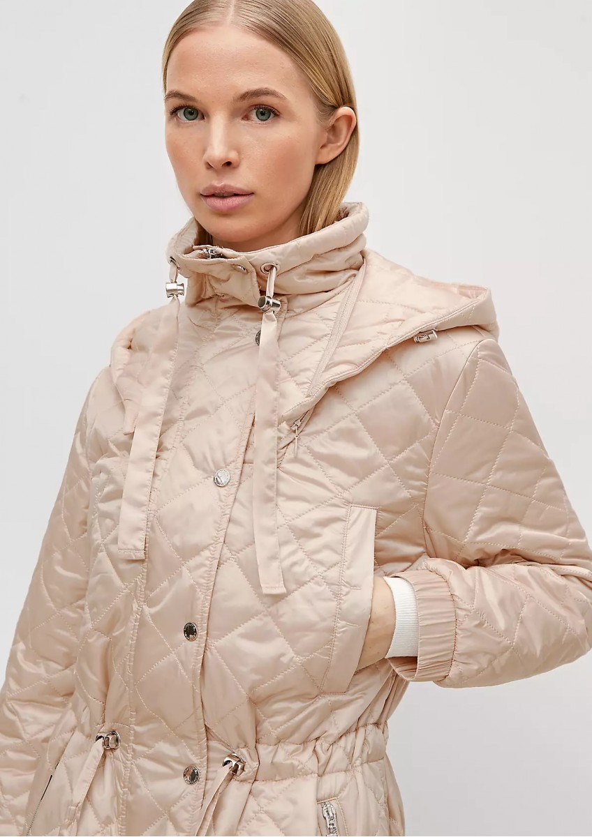 Женское светло-бежевое пальто
