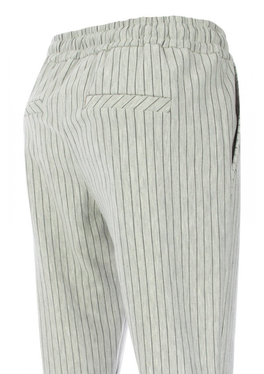 Женские светло-серые брюки в полоску