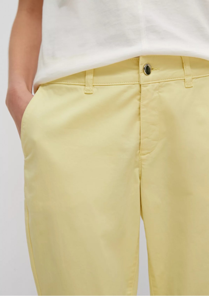 Женские светло-жёлтые брюки