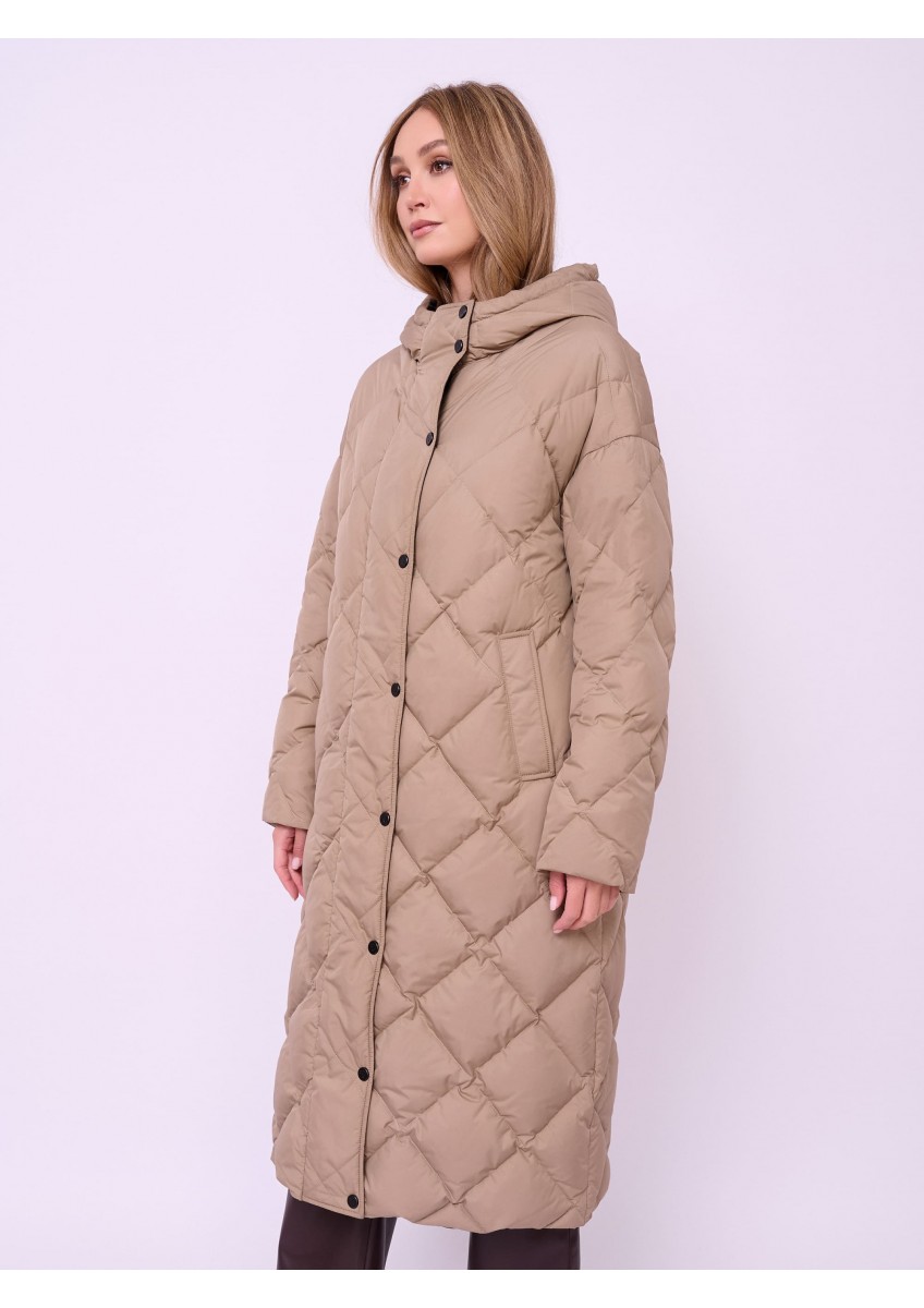 Женское бежевое пальто утепленное